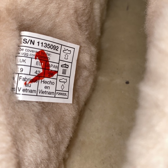 UGG CLASSIC ULTRA MINI PLATFORM - Picture 5 of 6
